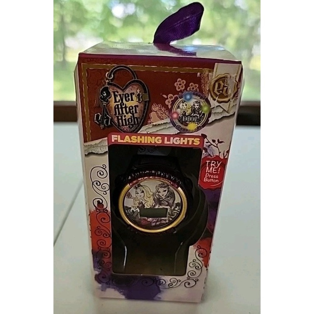 Ever After High Flashing Lights Digital Watch Apple White Raven Queen NIP 2013